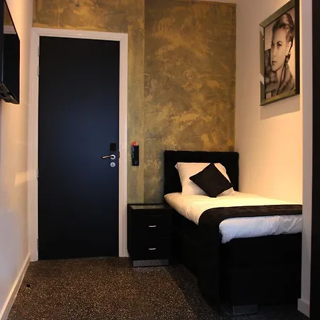 Sara's Boutique אמסטרדם