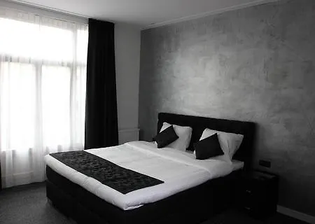 מלון Sara's Boutique