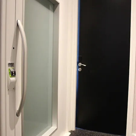 Sara's Boutique 3* Amesterdão