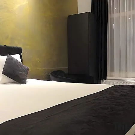 Sara's Boutique Amsterdam