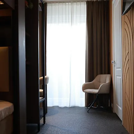 Ember Rae Hotel 3*