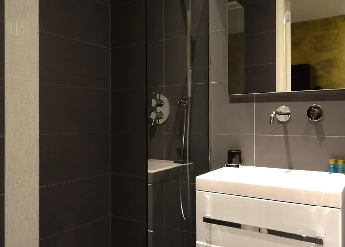 Sara's Boutique Hotel 3*